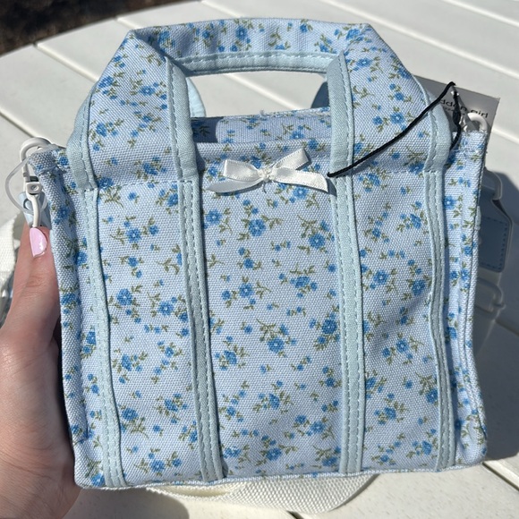 Viral Madden Girl Floral Mini Tote with Matching Coin Purse - Picture 10 of 14